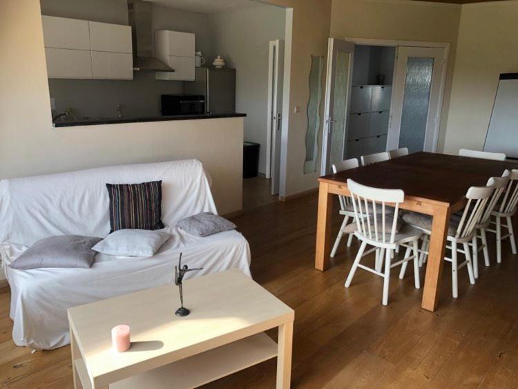 Le Coeur Sur La Main Hotel Намюр Екстериор снимка